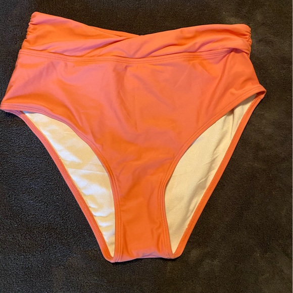 Peach Cupshe bikini - Picture 5 of 8